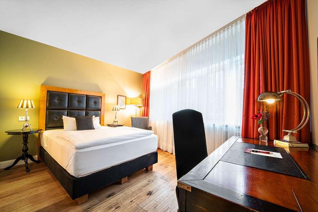 Gasthof Engel Hotel Ravensburg Room photo